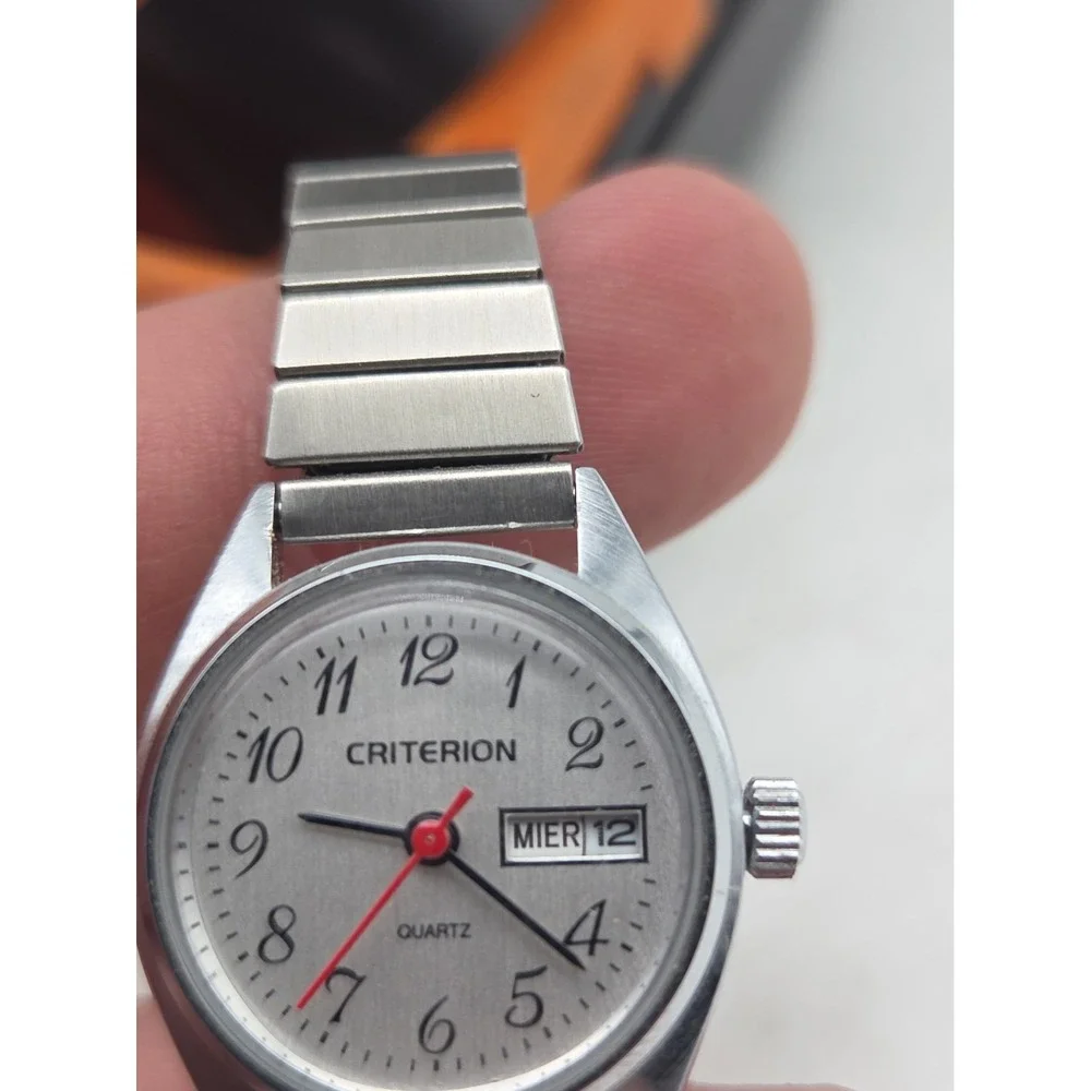 Vintage Ladies Slim Criterion Quartz Watch W/ Box - New Battery Tested WORKING